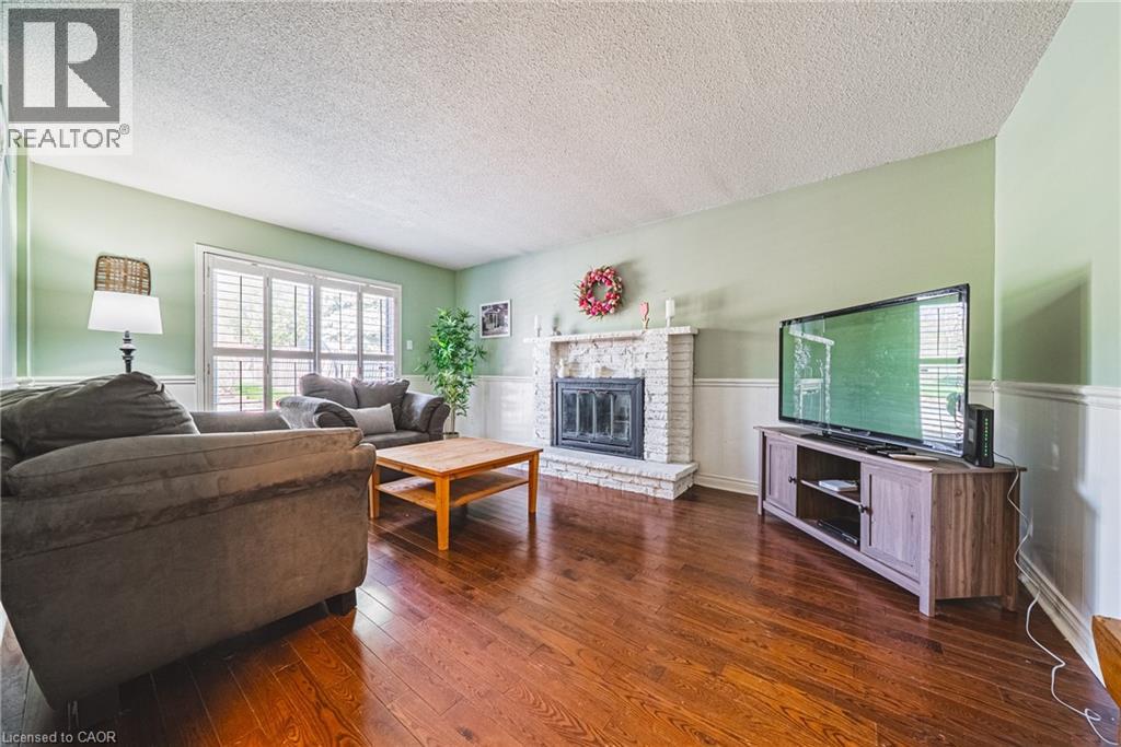 2200 Sandringham Drive, Burlington, Ontario  L7P 1T9 - Photo 11 - 40824799