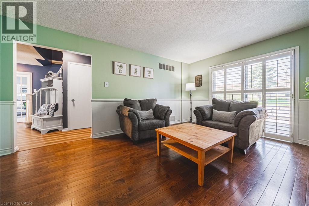 2200 Sandringham Drive, Burlington, Ontario  L7P 1T9 - Photo 12 - 40824799