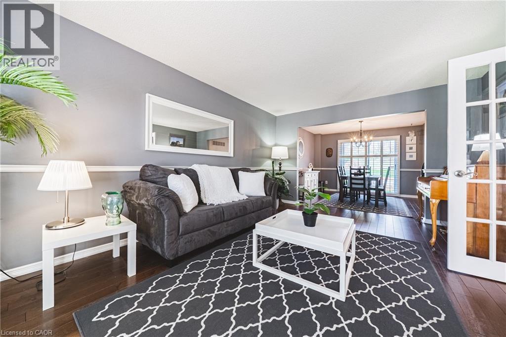 2200 Sandringham Drive, Burlington, Ontario  L7P 1T9 - Photo 7 - 40824799