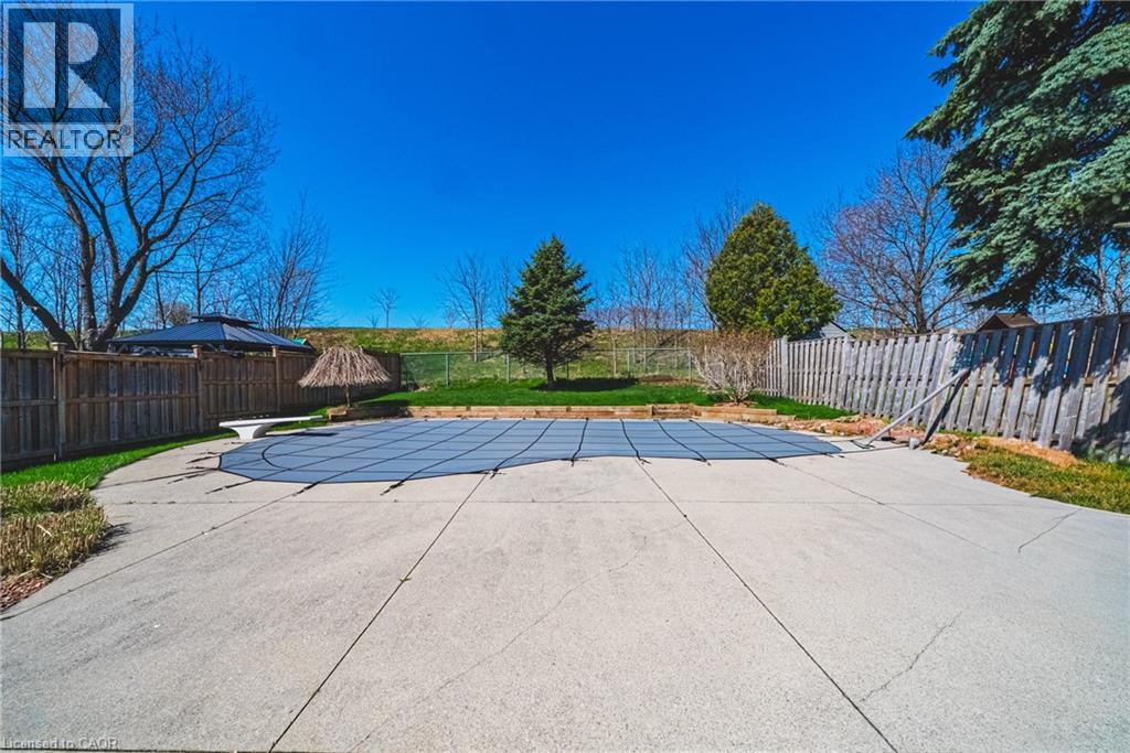 2200 Sandringham Drive, Burlington, Ontario  L7P 1T9 - Photo 35 - 40824799