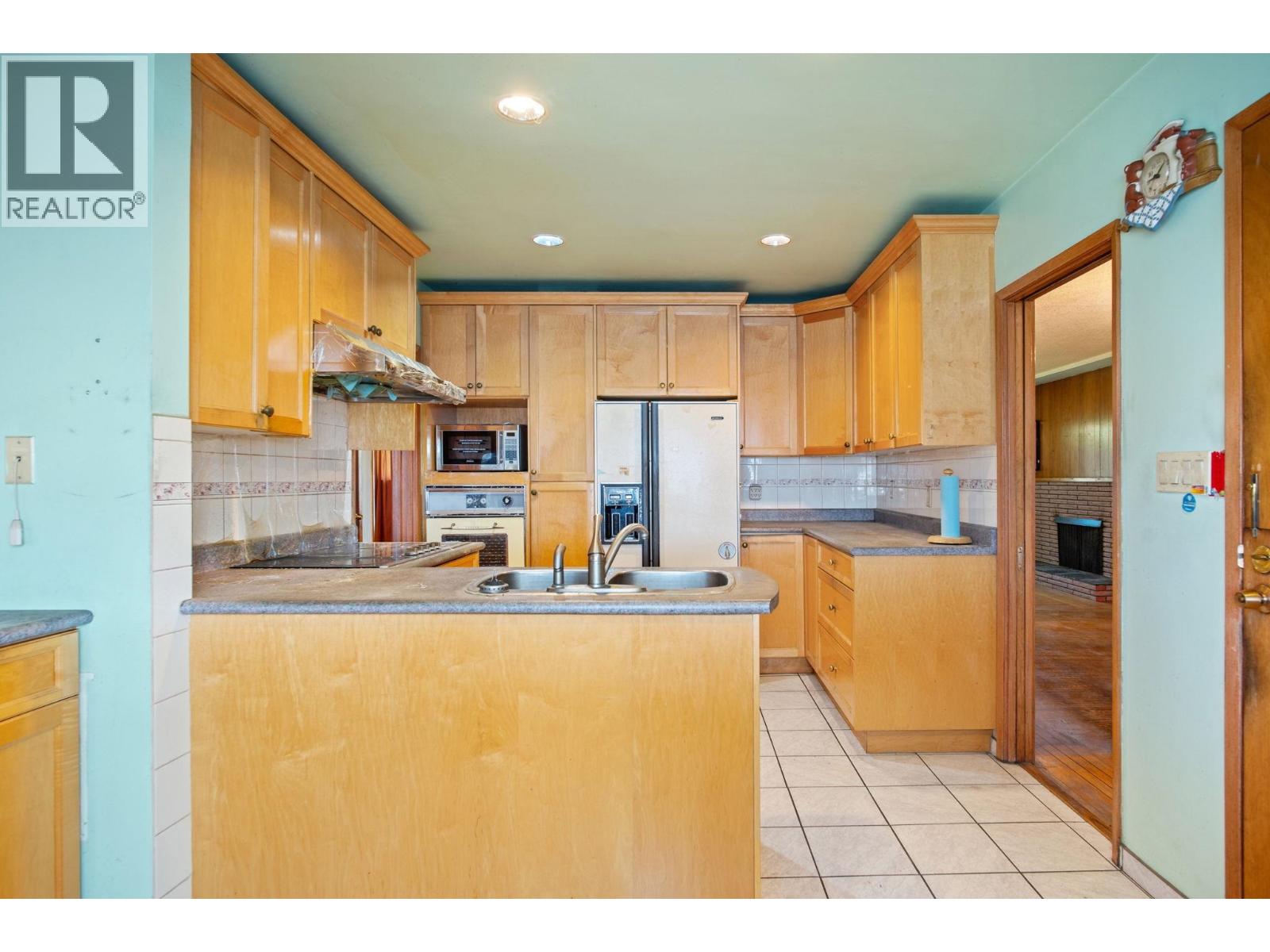 1388 E 60th Avenue, Vancouver, British Columbia  V5X 2A9 - Photo 11 - R3116885