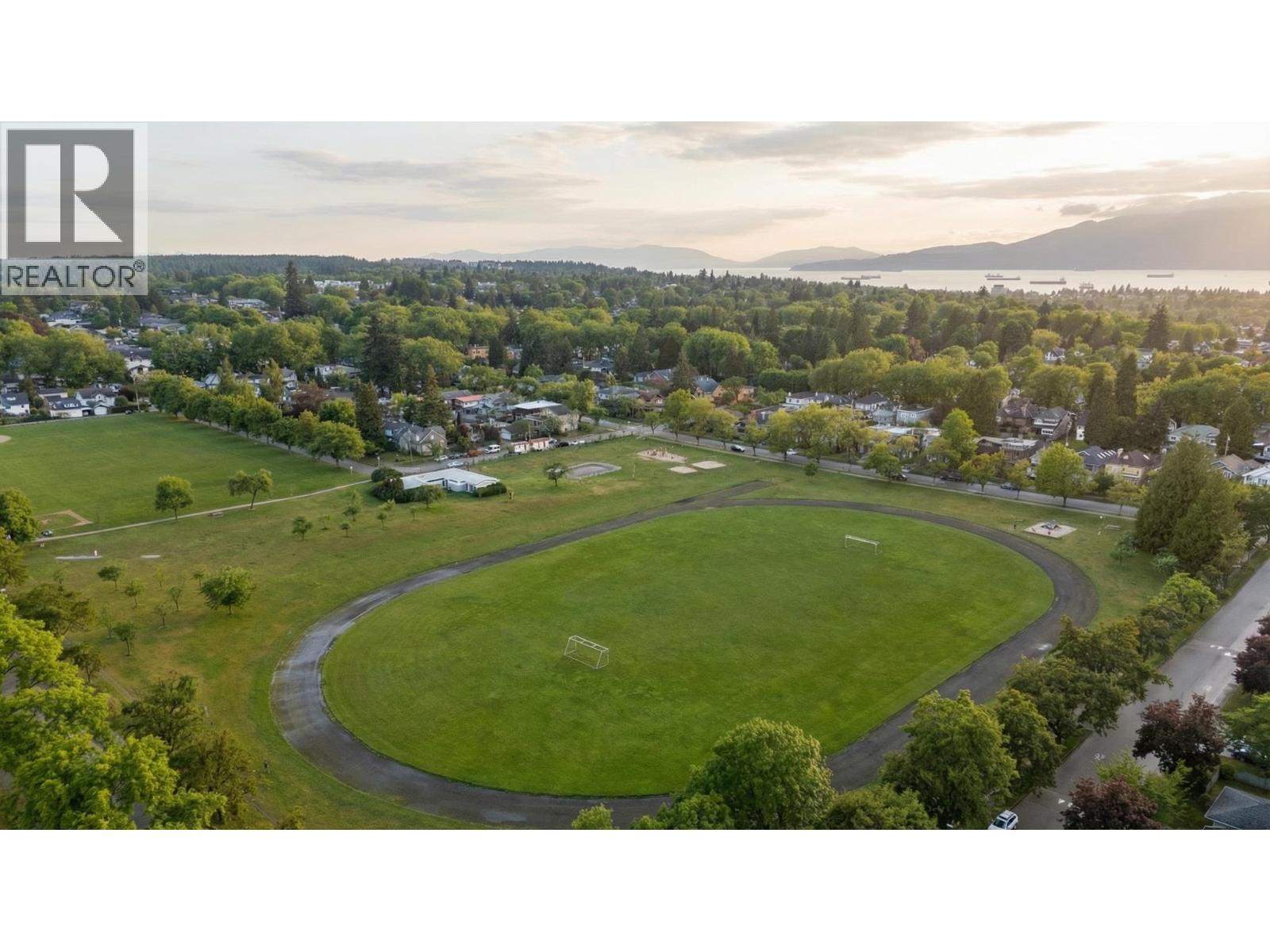 2907 W 30th Avenue, Vancouver, British Columbia  V6L 1Z3 - Photo 36 - R3116903