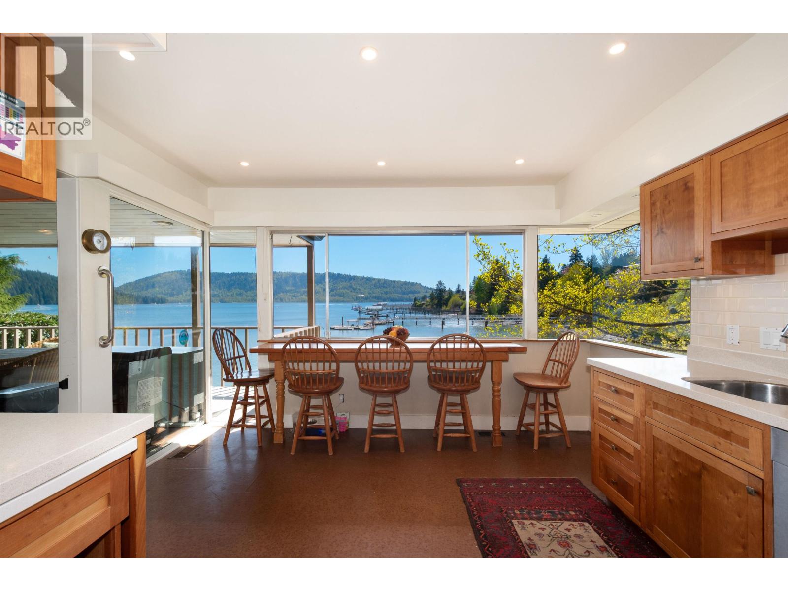 4455 Harris Place, North Vancouver, British Columbia  V7G 1E9 - Photo 14 - R3116908