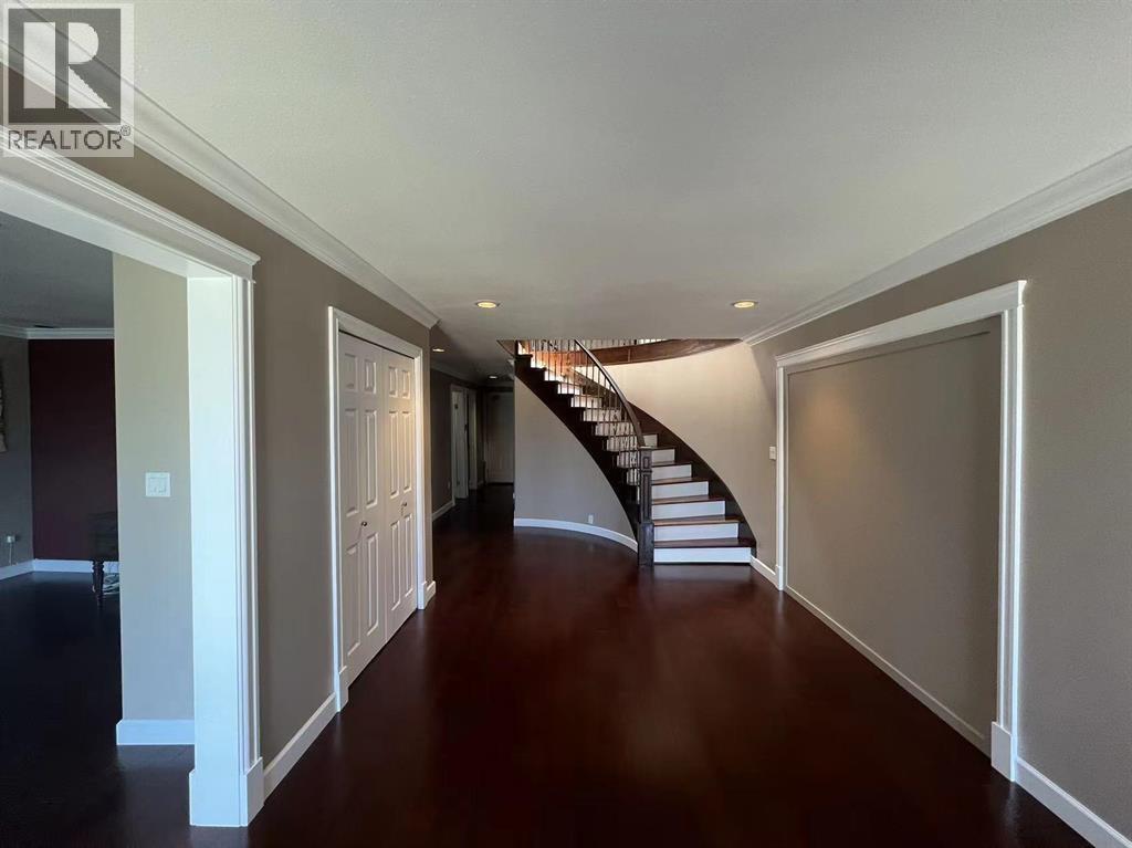 6970 Willingdon, Burnaby, British Columbia  V5J 3R2 - Photo 4 - R3116889