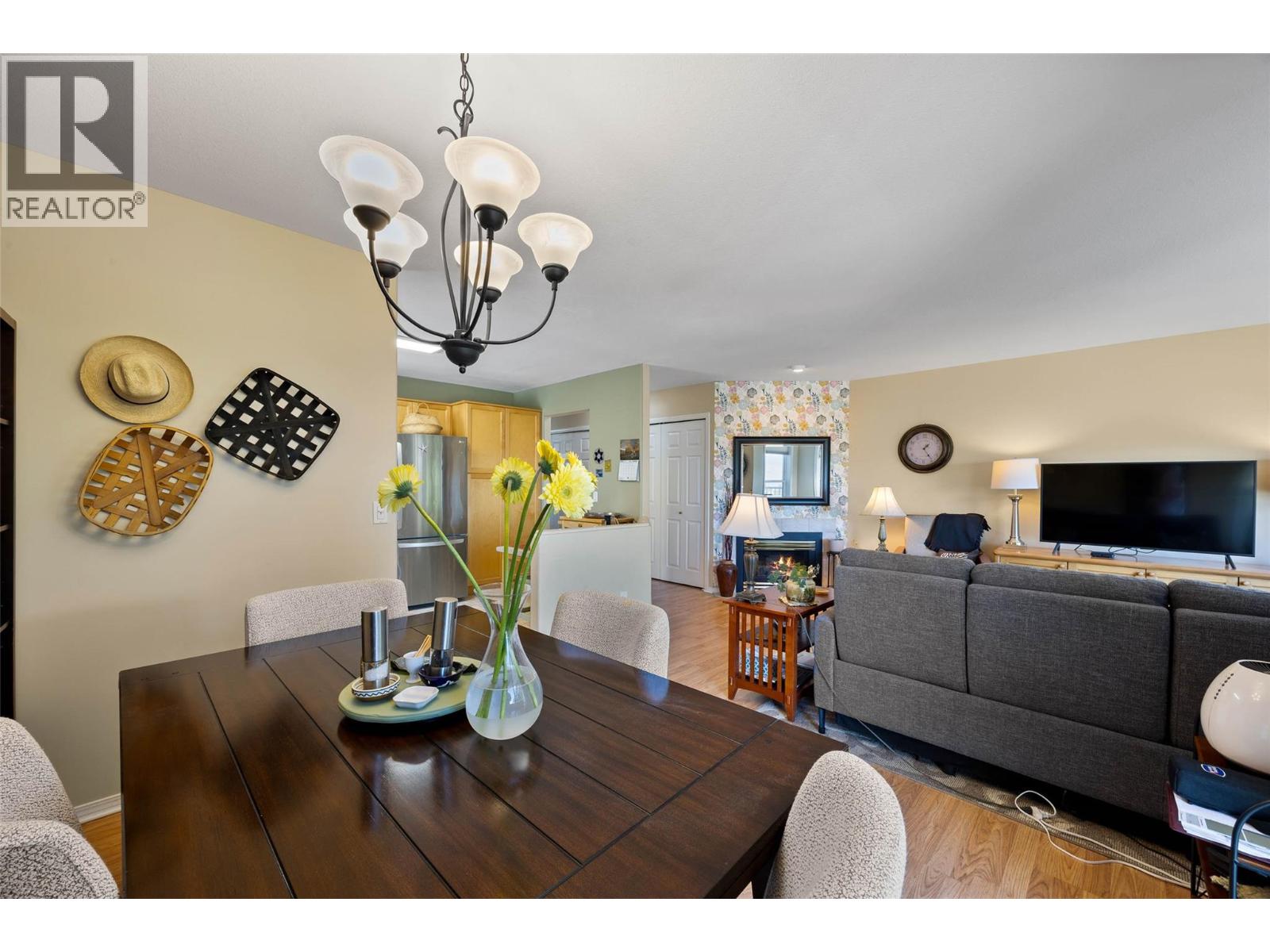 481 Monarch Court Unit# 15, Kamloops, British Columbia  V2E 2P8 - Photo 6 - 10385102