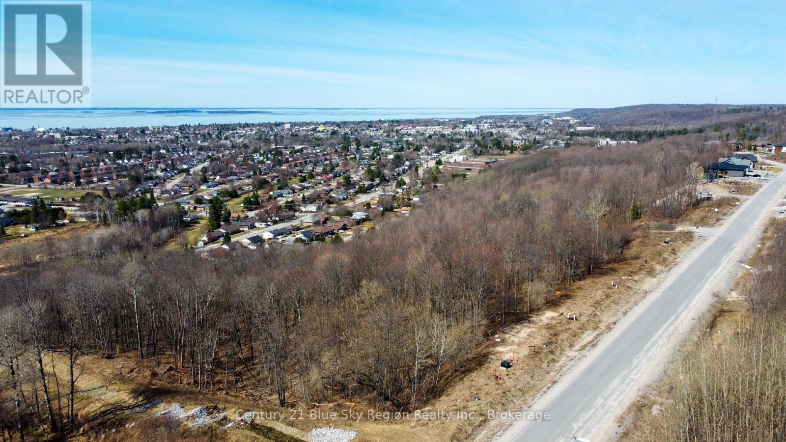 74 Kenreta Drive, North Bay, Ontario  P1C 0A5 - Photo 1 - X12793108