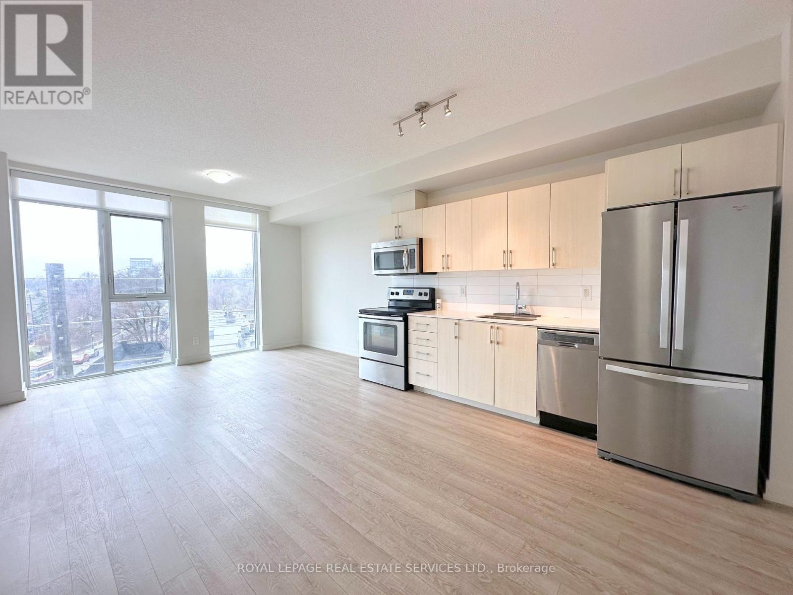 404 - 763 Woodbine Avenue, Toronto, Ontario  M4E 2J4 - Photo 3 - E13054830