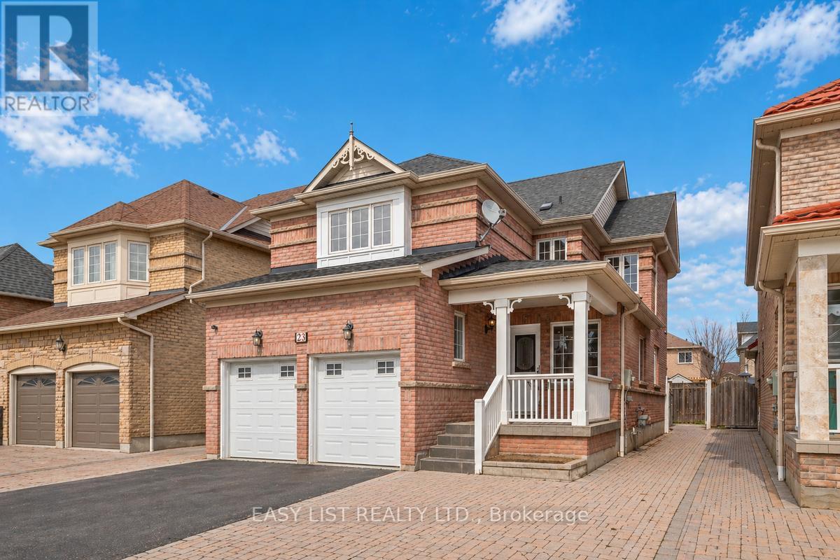 23 Gloria Crescent, Whitby, Ontario  L1P 1V4 - Photo 2 - E13054876