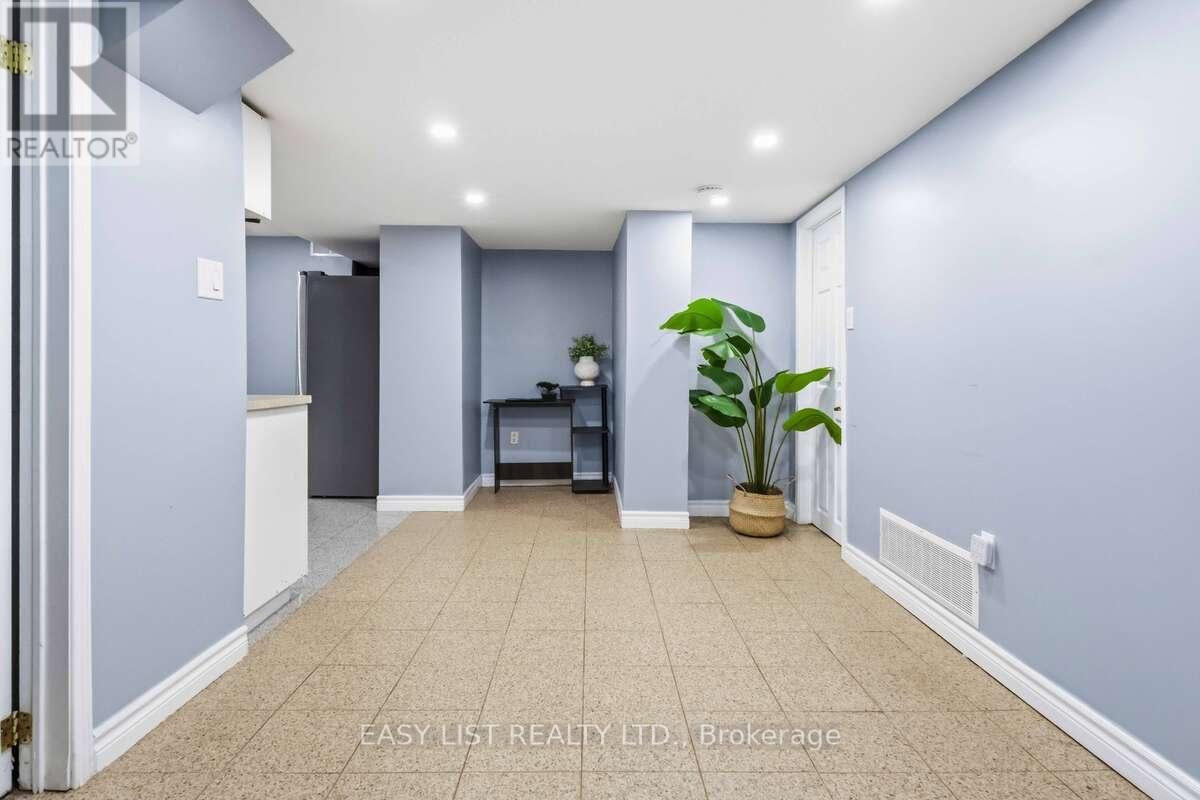 23 Gloria Crescent, Whitby, Ontario  L1P 1V4 - Photo 47 - E13054876