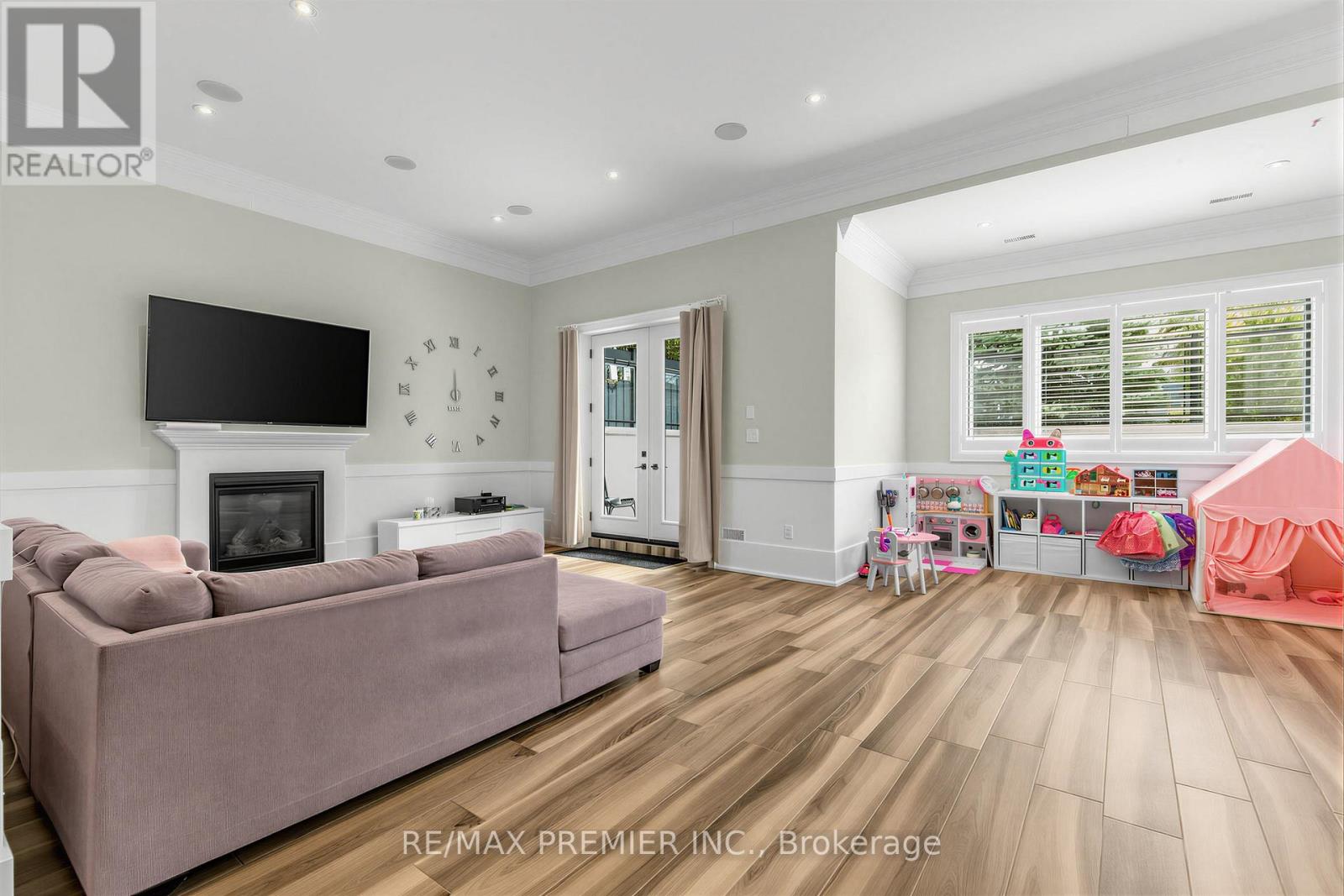 111 Codsell Avenue, Toronto, Ontario  M3H 3W2 - Photo 37 - C13047942