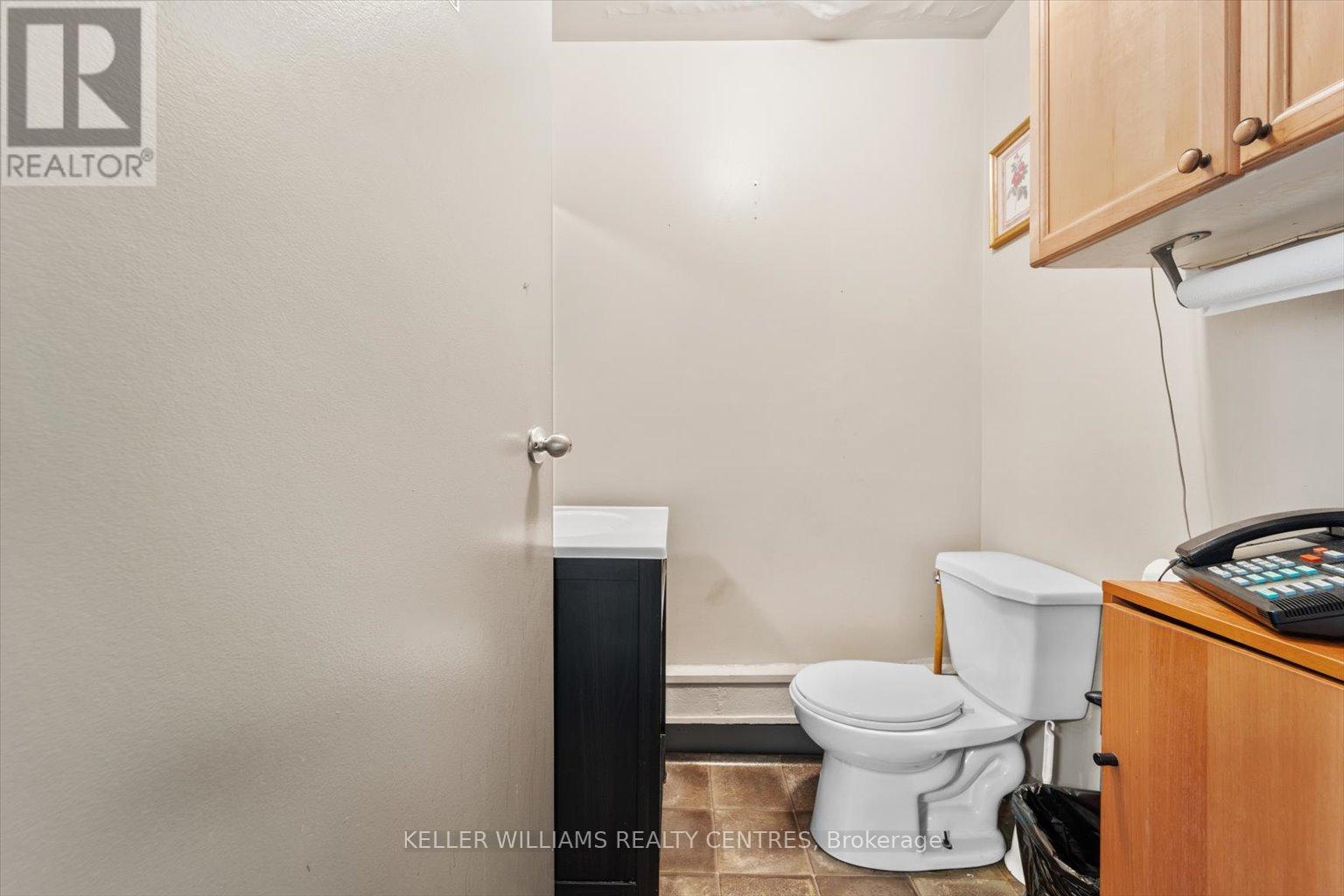 10 - 90 Esna Park Drive, Markham (Milliken Mills West), Ontario  L3R 2R7 - Photo 7 - N13054796