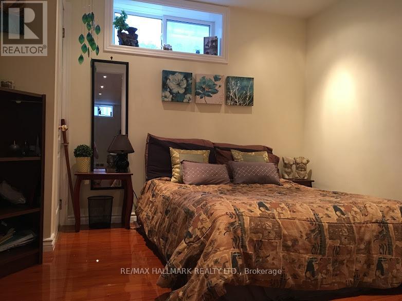 415 Marybay Crescent, Richmond Hill (Crosby), Ontario  L4C 2X5 - Photo 8 - N13054804