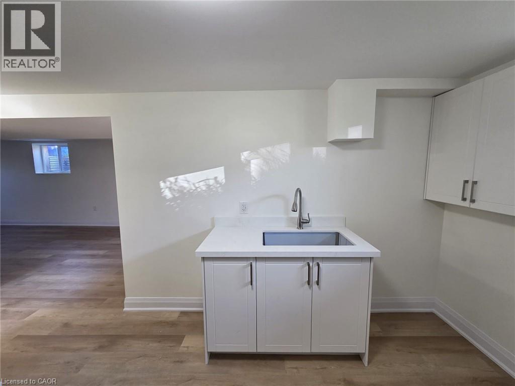 12 Ferndale Avenue Unit# Lower, St. Catharines, Ontario  L2P 1V3 - Photo 8 - 40824092