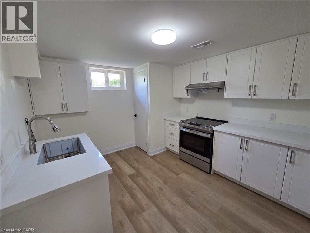 12 Ferndale Avenue Unit# Lower, St. Catharines, Ontario  L2P 1V3 - Photo 6 - 40824092