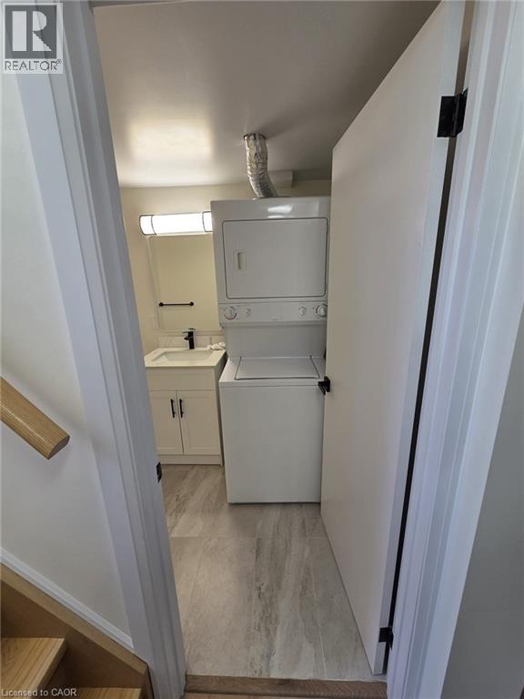 12 Ferndale Avenue Unit# Lower, St. Catharines, Ontario  L2P 1V3 - Photo 16 - 40824092