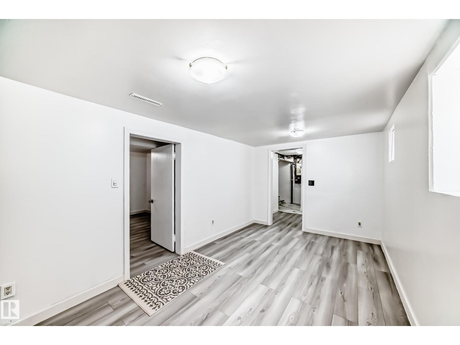 9221 110 Av NW, Edmonton, Alberta  T5H 1H2 - Photo 19 - E4482514