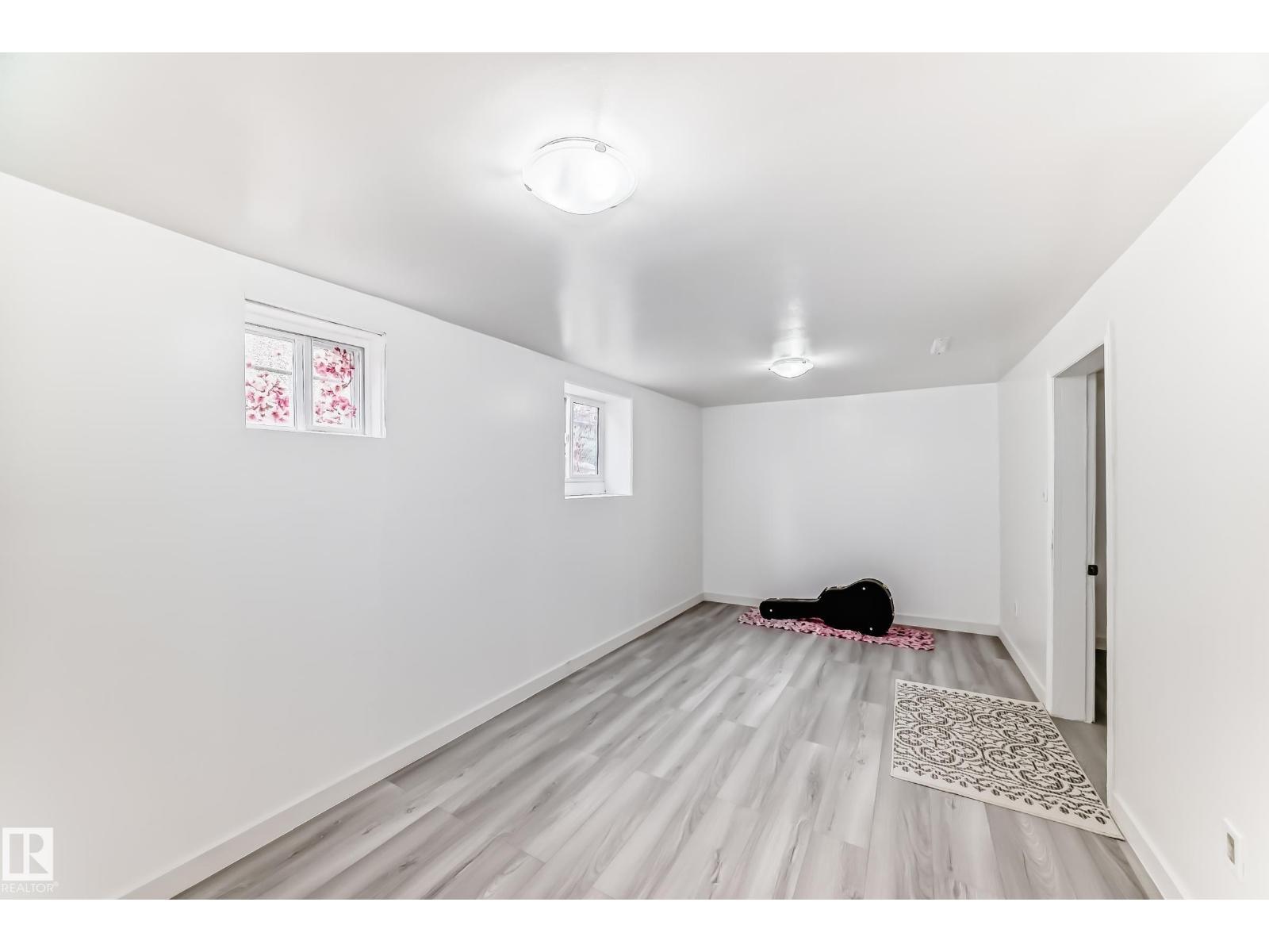 9221 110 Av NW, Edmonton, Alberta  T5H 1H2 - Photo 18 - E4482514