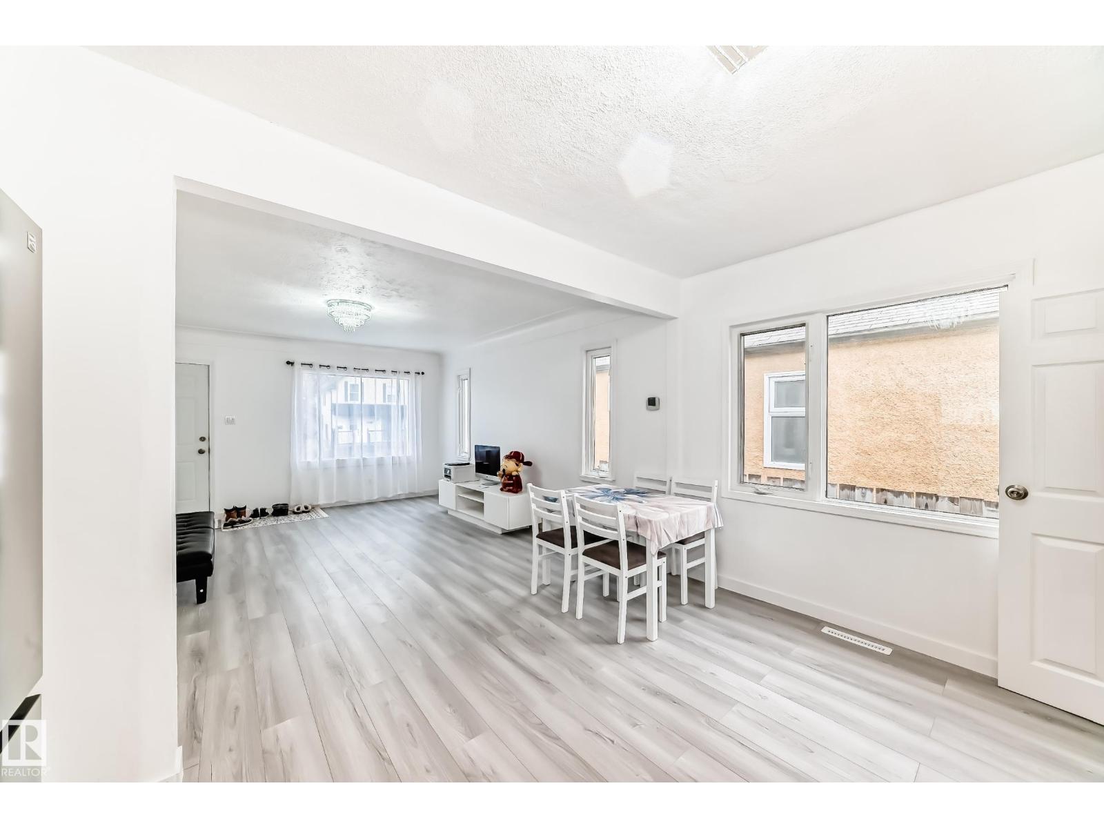 9221 110 Av NW, Edmonton, Alberta  T5H 1H2 - Photo 7 - E4482514