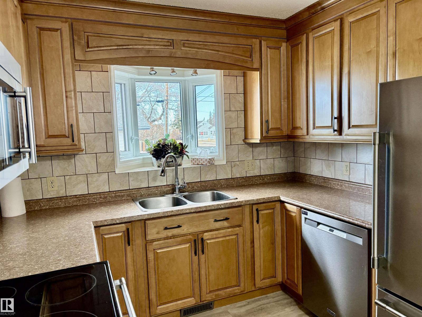 5302 48 Av, Vegreville, Alberta  T9C 1N1 - Photo 6 - E4483422