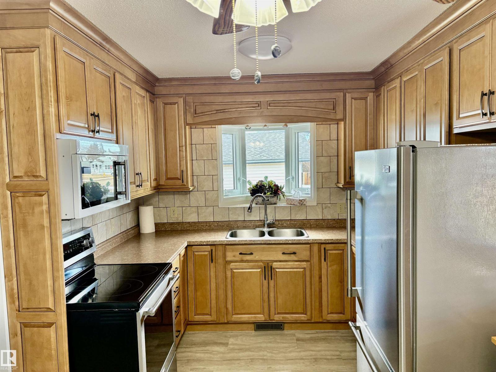 5302 48 Av, Vegreville, Alberta  T9C 1N1 - Photo 7 - E4483422