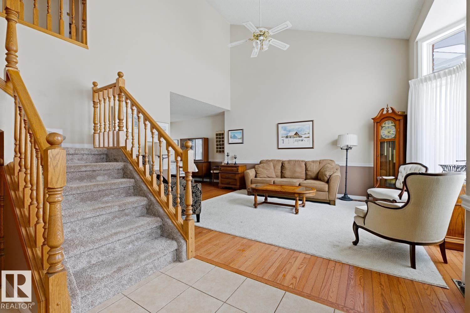 368 Ormsby Rd W Nw, Edmonton, Alberta  T5T 4X2 - Photo 2 - E4484514