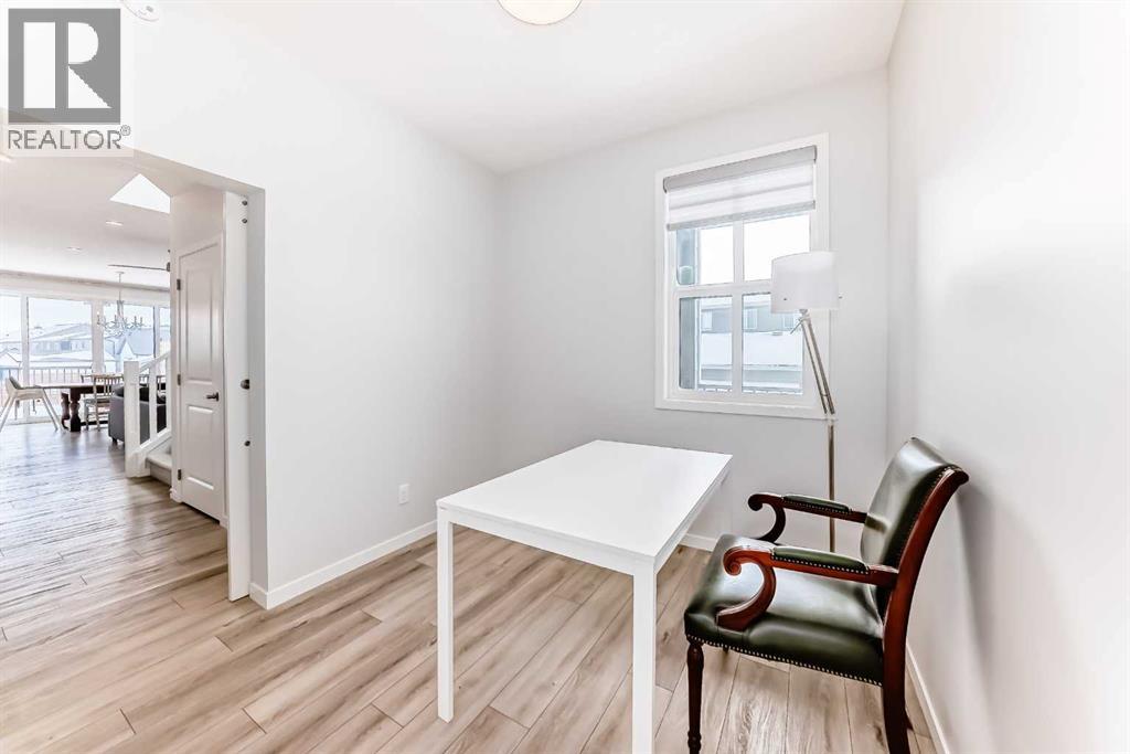 24 Royston Rise Nw, Calgary, Alberta  T3L 0J2 - Photo 14 - A2304204
