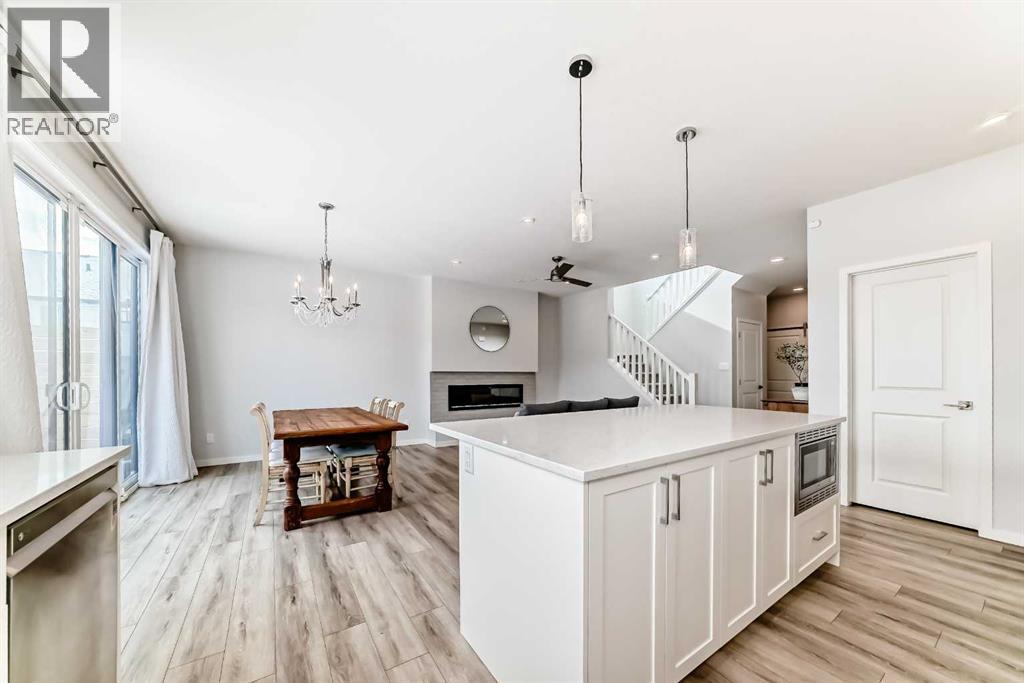 24 Royston Rise Nw, Calgary, Alberta  T3L 0J2 - Photo 7 - A2304204