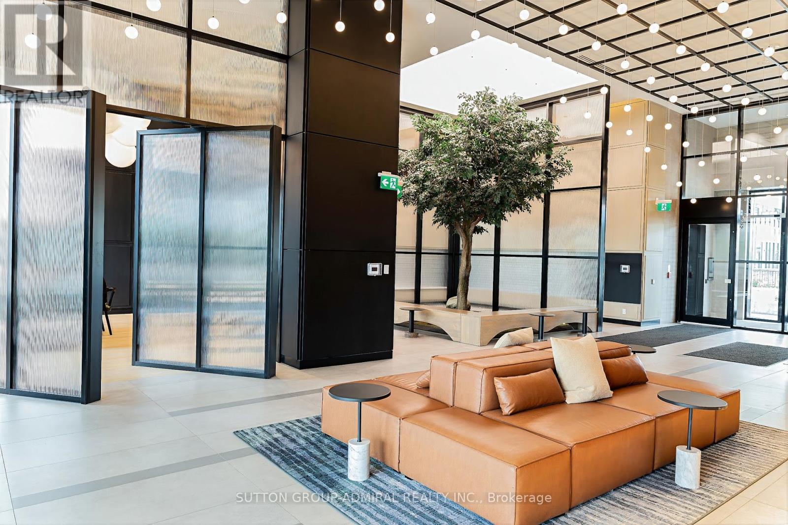 1307 - 3220 William Coltson Avenue, Oakville, Ontario  L6H 7X9 - Photo 2 - W13054798