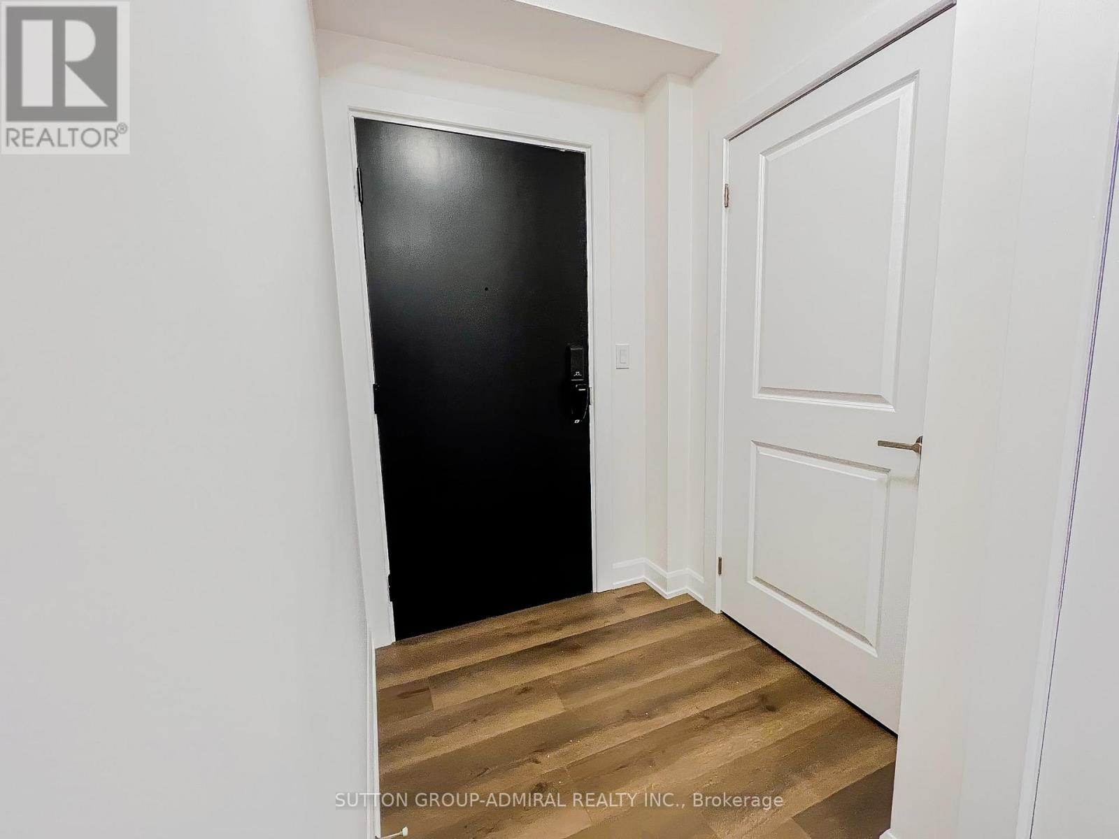 1307 - 3220 William Coltson Avenue, Oakville, Ontario  L6H 7X9 - Photo 6 - W13054798