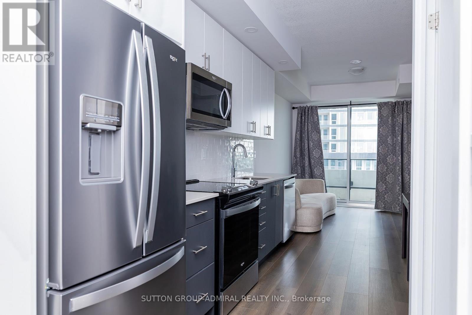 1307 - 3220 William Coltson Avenue, Oakville, Ontario  L6H 7X9 - Photo 8 - W13054798