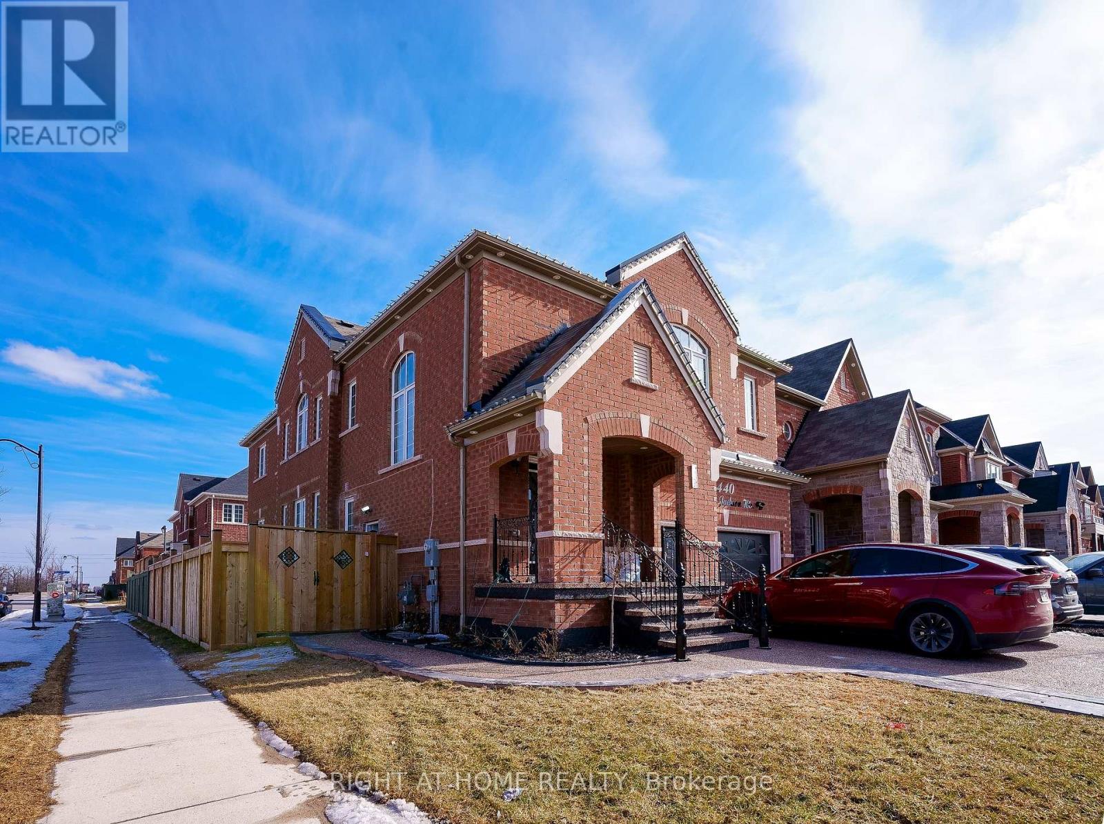 BSMT - 440 DOWNES JACKSON HEIGHTS, Milton, Ontario