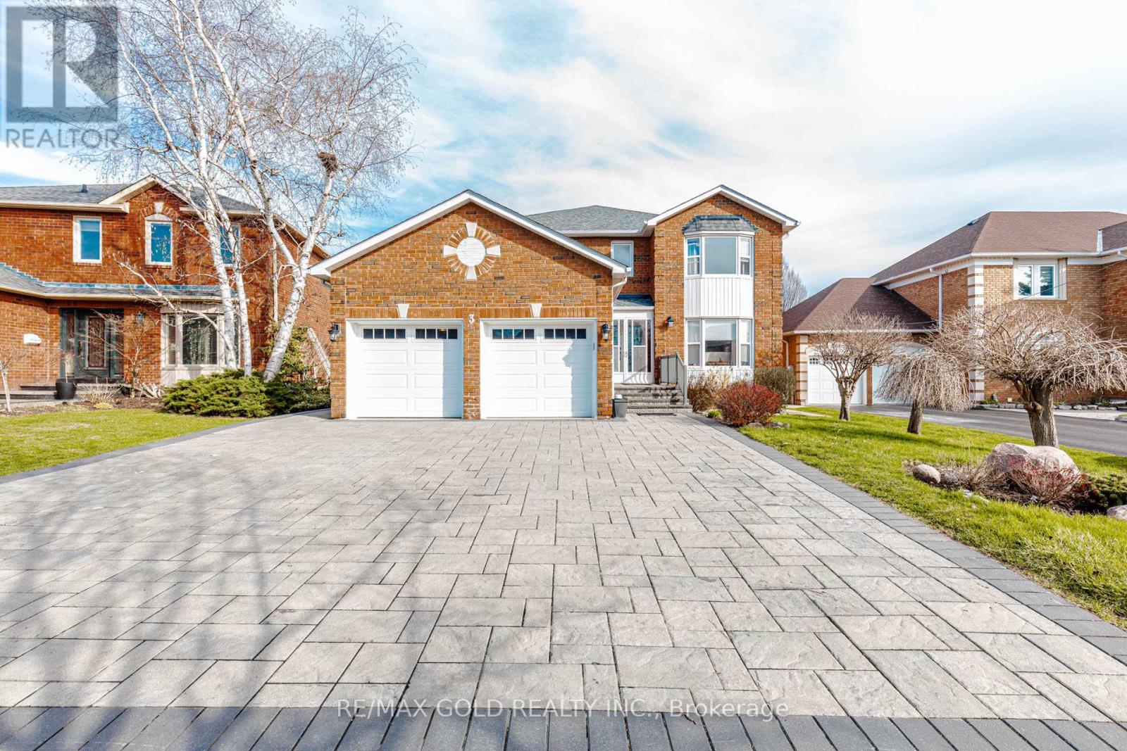 3 KENPARK AVENUE, Brampton, Ontario