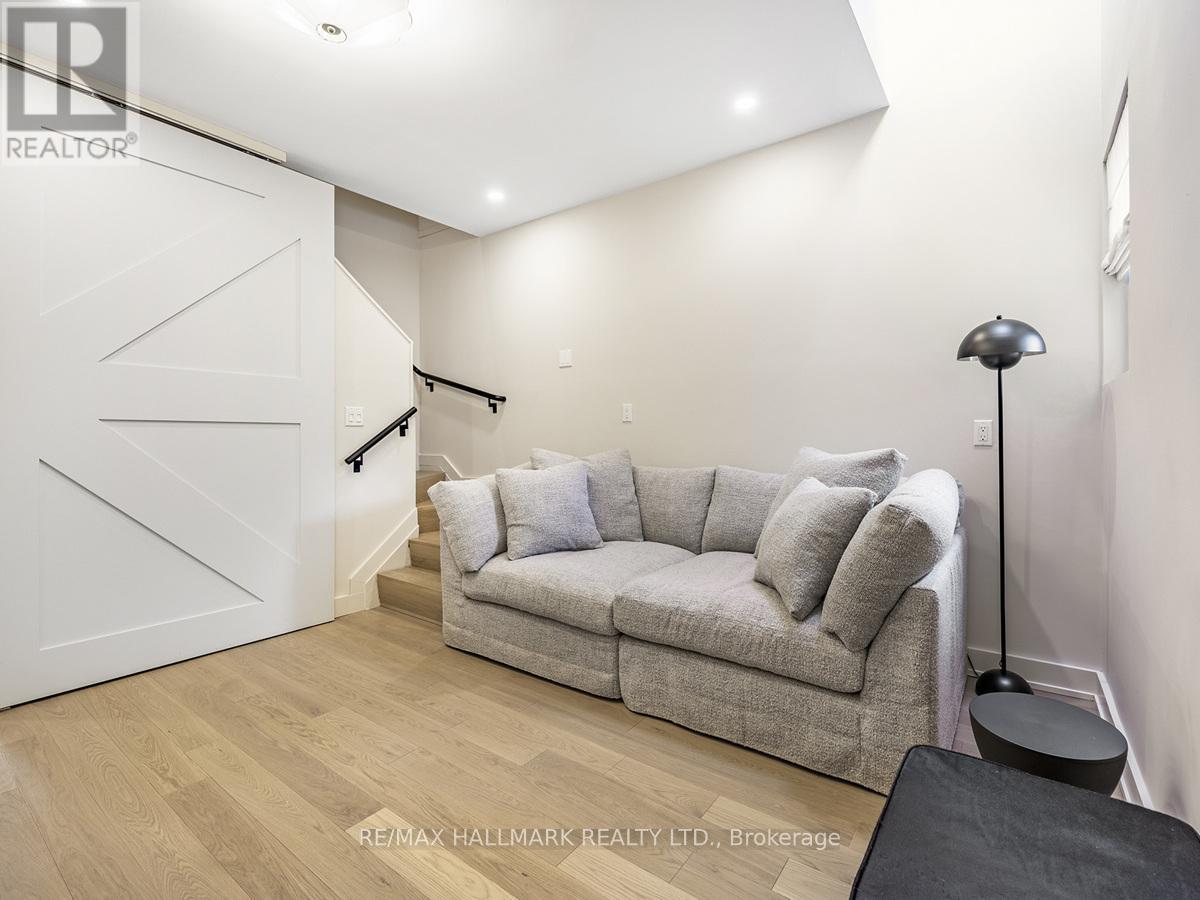 40 Fuller Avenue, Toronto, Ontario  M6R 2C3 - Photo 18 - W13054836