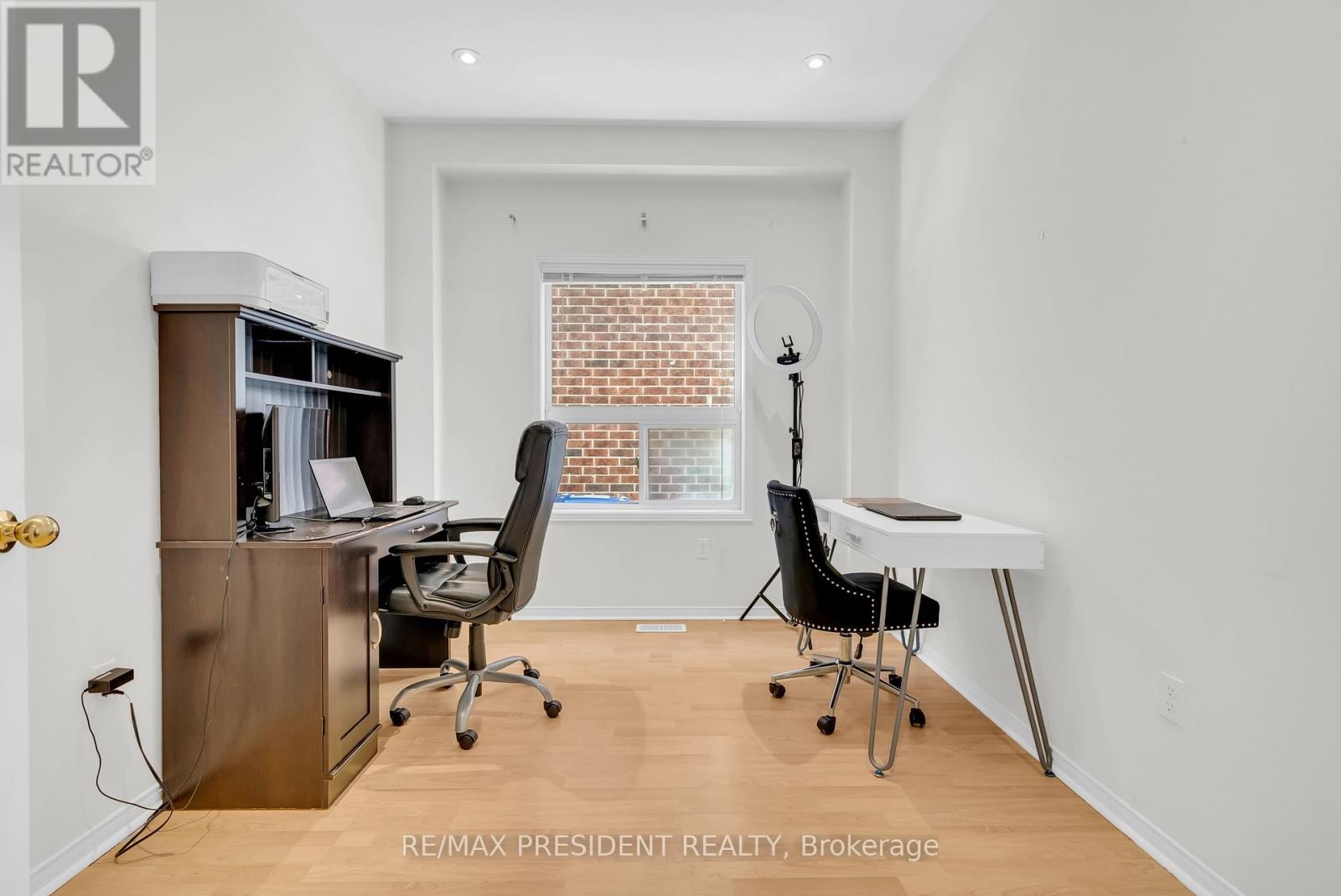 1 Crown Victoria Drive, Brampton (Fletcher's Meadow), Ontario  L7A 3A2 - Photo 19 - W13054856