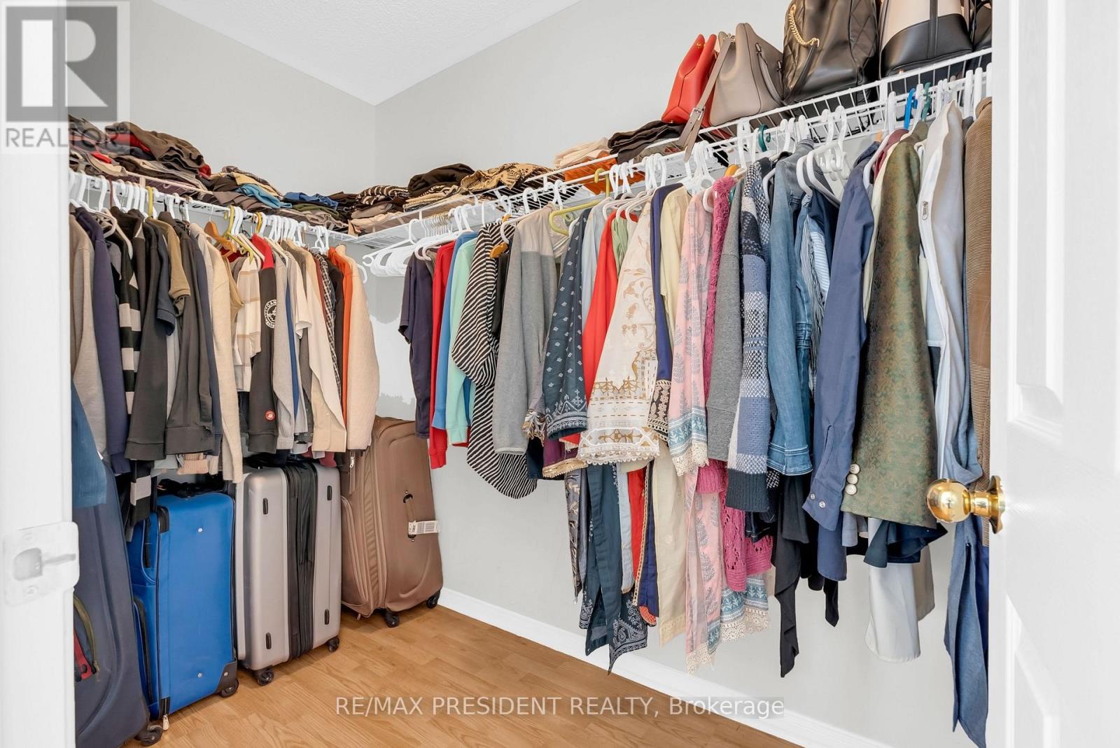 1 Crown Victoria Drive, Brampton (Fletcher's Meadow), Ontario  L7A 3A2 - Photo 36 - W13054856