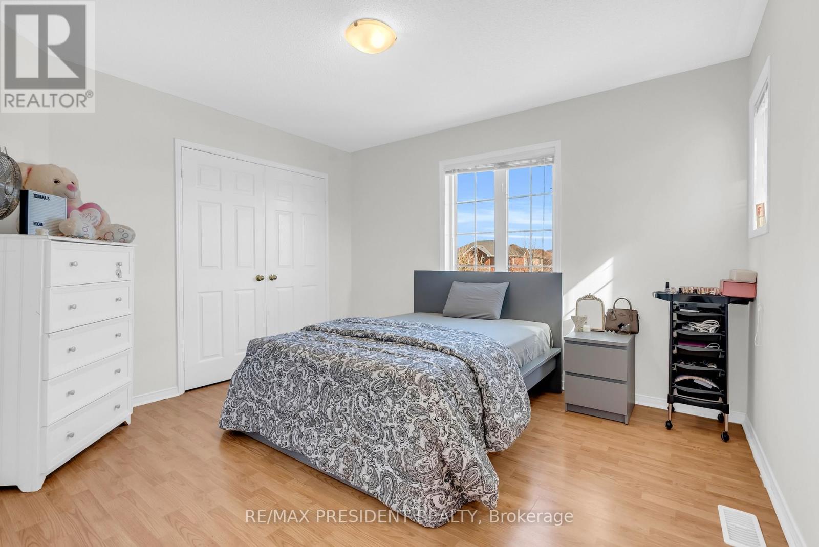 1 Crown Victoria Drive, Brampton (Fletcher's Meadow), Ontario  L7A 3A2 - Photo 44 - W13054856