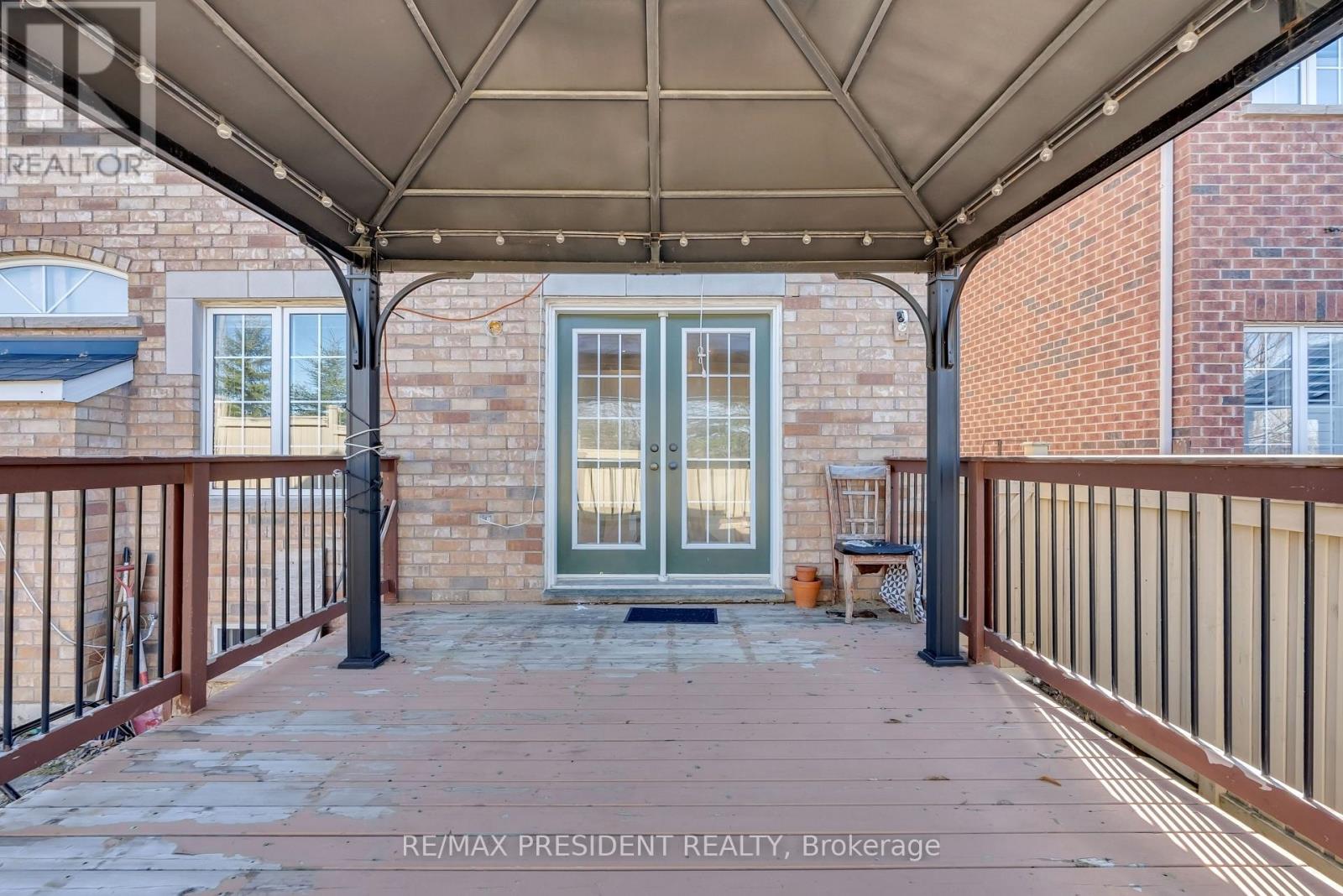 1 Crown Victoria Drive, Brampton (Fletcher's Meadow), Ontario  L7A 3A2 - Photo 46 - W13054856