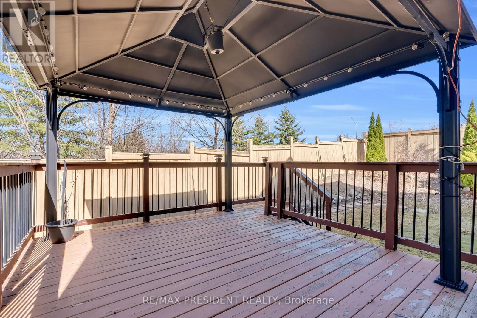 1 Crown Victoria Drive, Brampton (Fletcher's Meadow), Ontario  L7A 3A2 - Photo 47 - W13054856