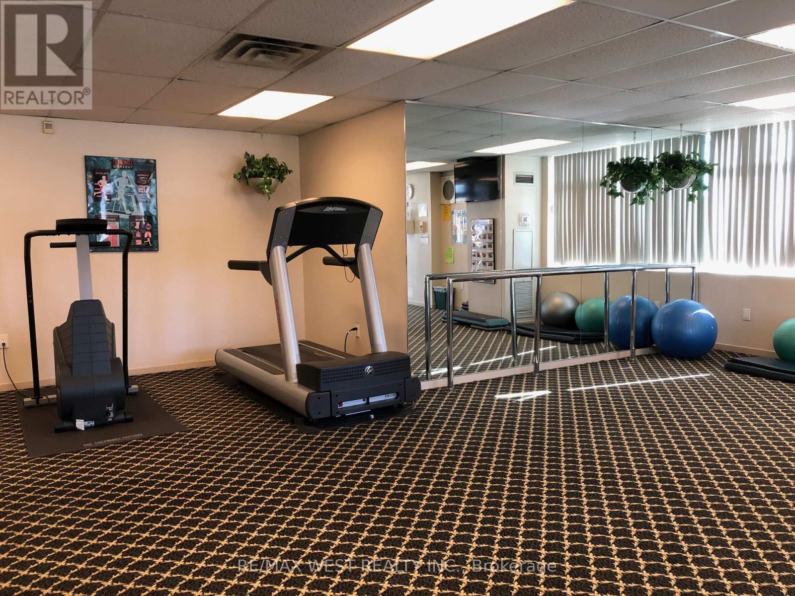 1007 - 300 Webb Drive, Mississauga, Ontario  L5B 3W3 - Photo 24 - W13054904