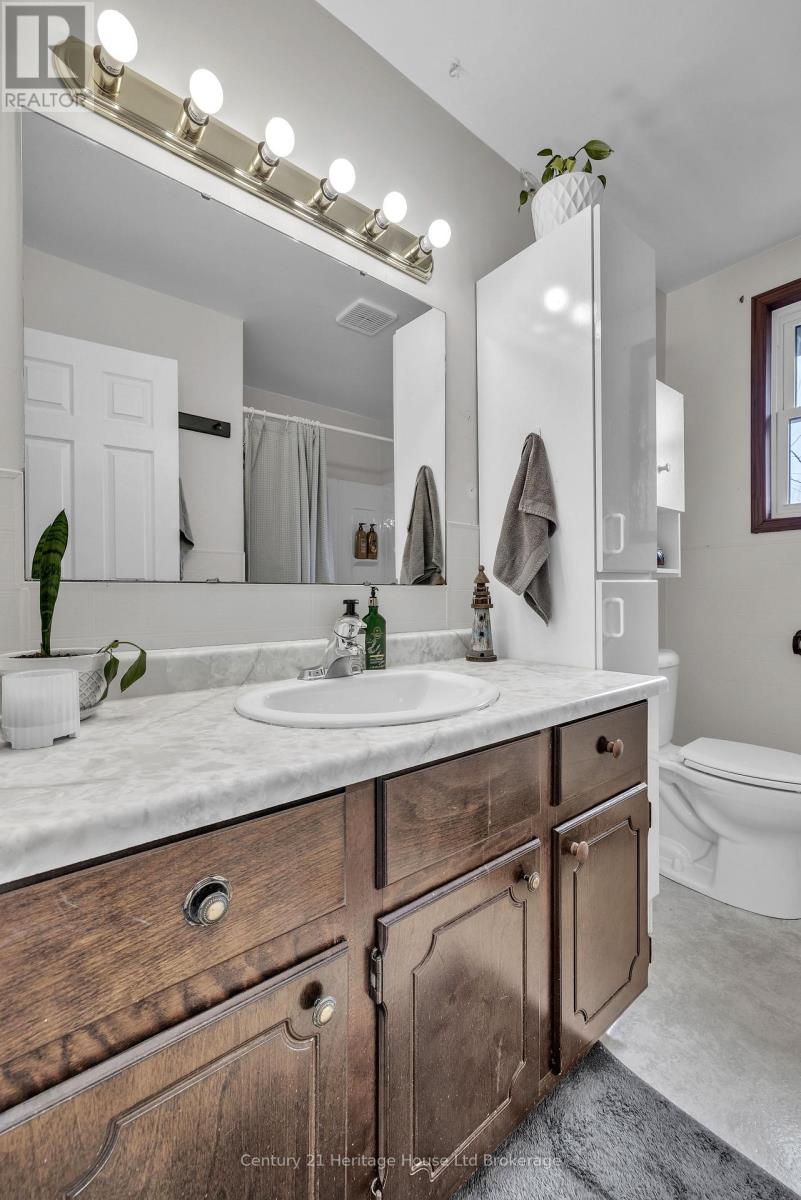 49395 Nova Scotia Line N, Malahide, Ontario  N5H 2R2 - Photo 5 - X12981192