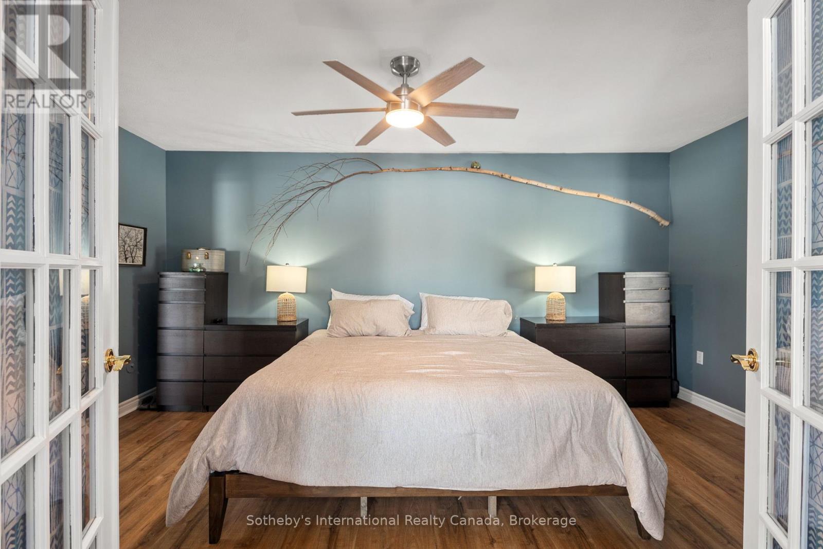 604 Champlain Road, Tiny, Ontario  L9M 0C2 - Photo 14 - S12765292