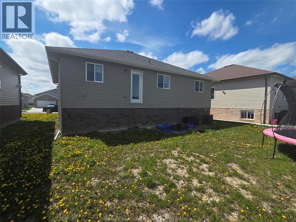 1115 Aspen Ridge Crescent, Lakeshore, Ontario  N8L 1B1 - Photo 2 - 26009462