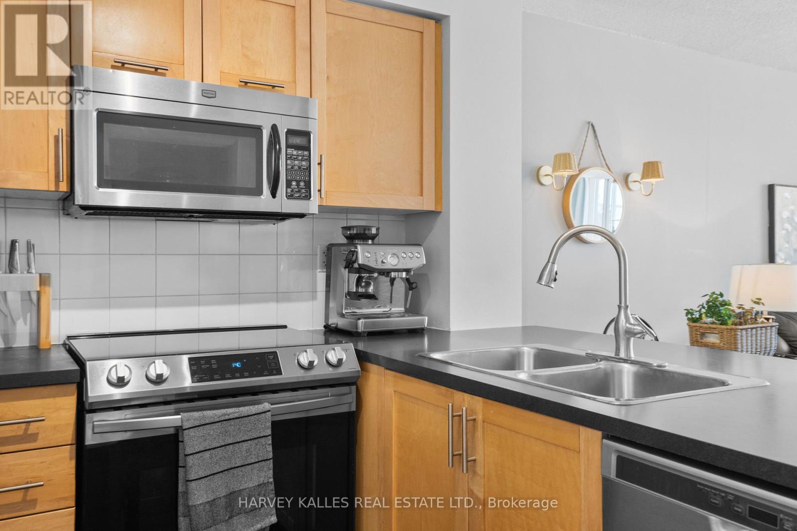 803 - 650 Queens Quay W, Toronto, Ontario  M5V 3N2 - Photo 5 - C13052574