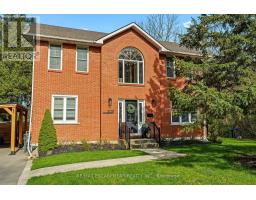 209 RIFLE RANGE ROAD, Hamilton, Ontario