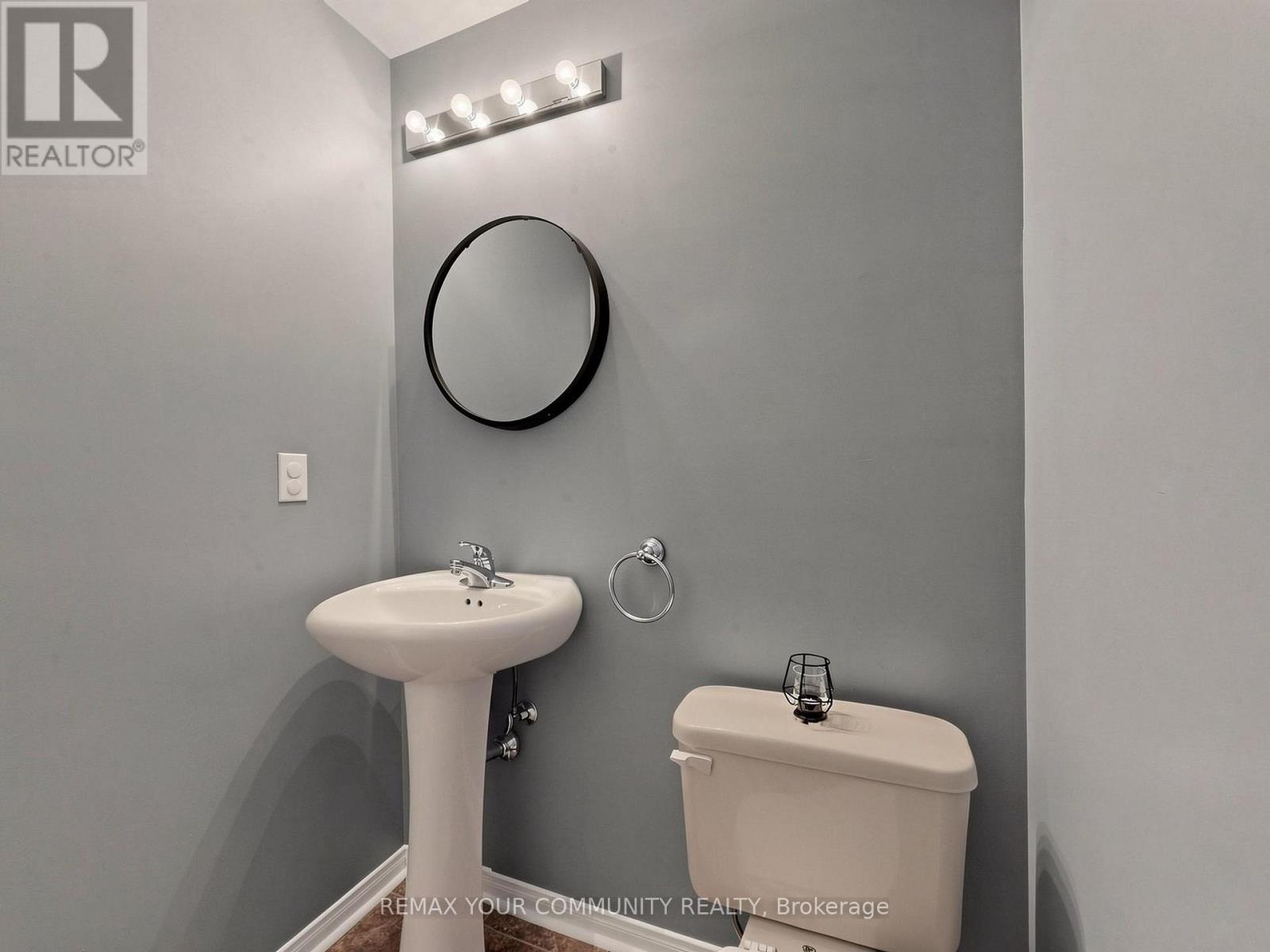 2327 Sutton Drive, Burlington, Ontario  L7L 6Y9 - Photo 24 - W13052756