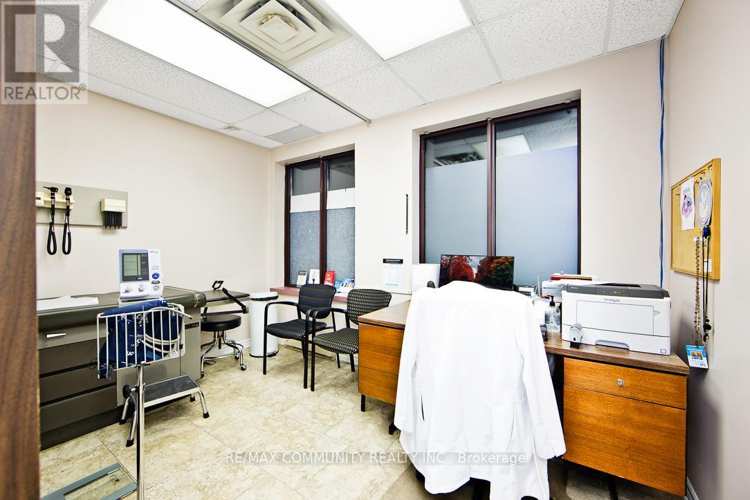 1400 Ritson Road North Road N, Oshawa, Ontario  L1G 7W4 - Photo 12 - E12406733