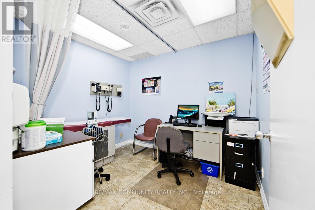 1400 Ritson Road North Road N, Oshawa, Ontario  L1G 7W4 - Photo 11 - E12406733