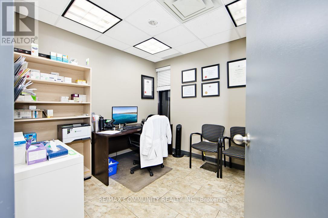 1400 Ritson Road North Road N, Oshawa, Ontario  L1G 7W4 - Photo 22 - E12406733