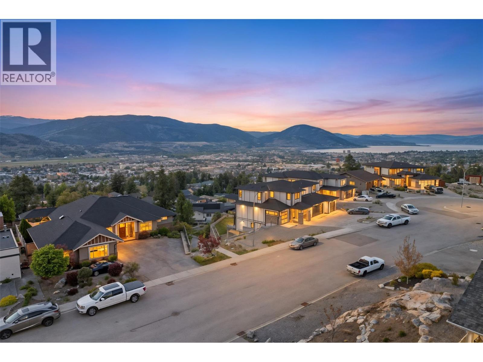 2922 Partridge Drive, Penticton, British Columbia  V2A 9E7 - Photo 2 - 10385166