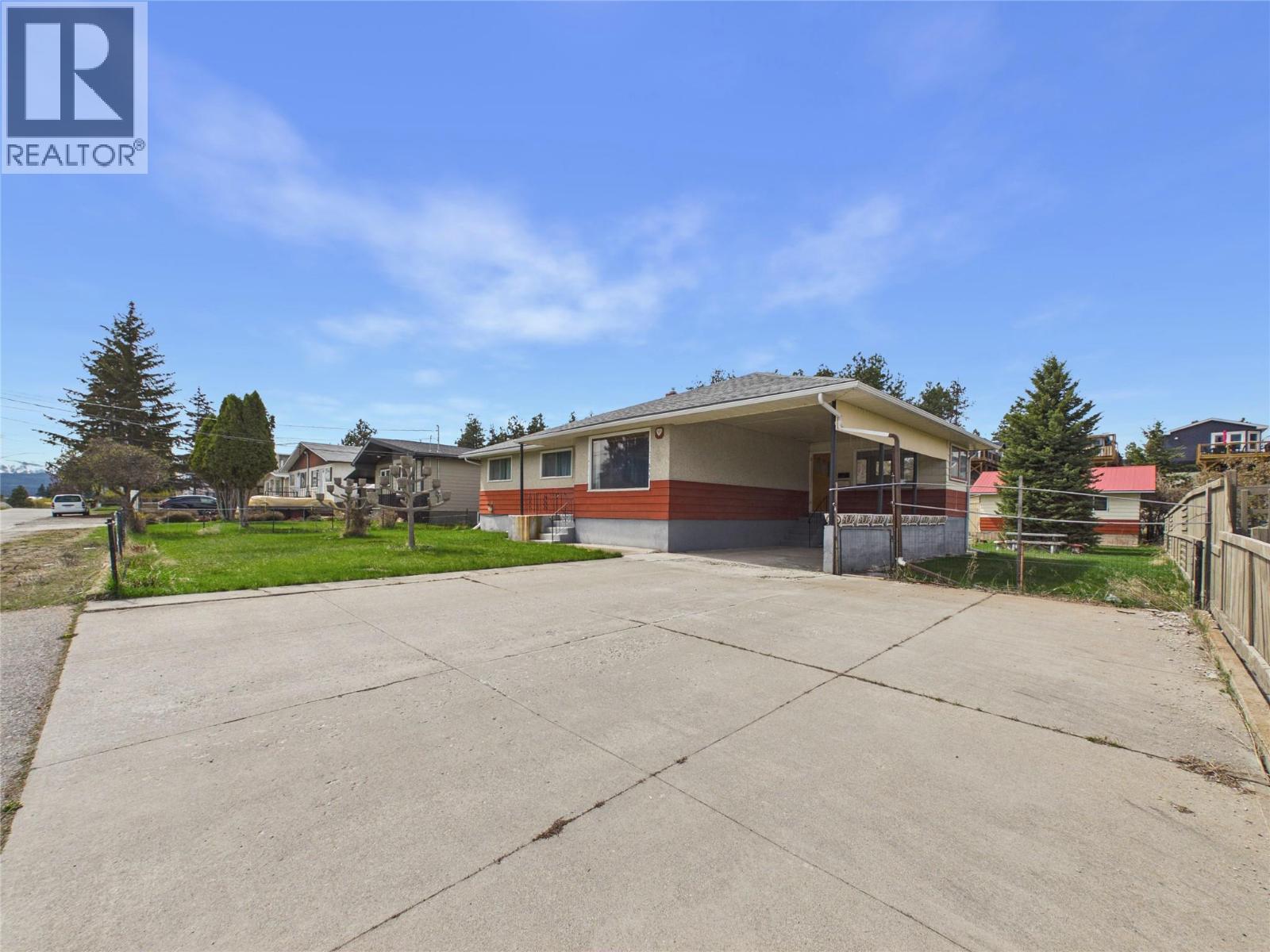 513 Hurry Avenue, Cranbrook, British Columbia  V1C 4C2 - Photo 2 - 10384959